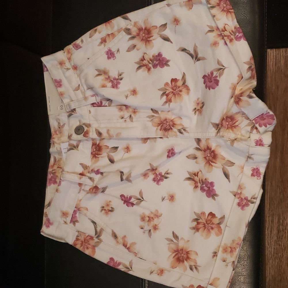 American Eagle women shorts